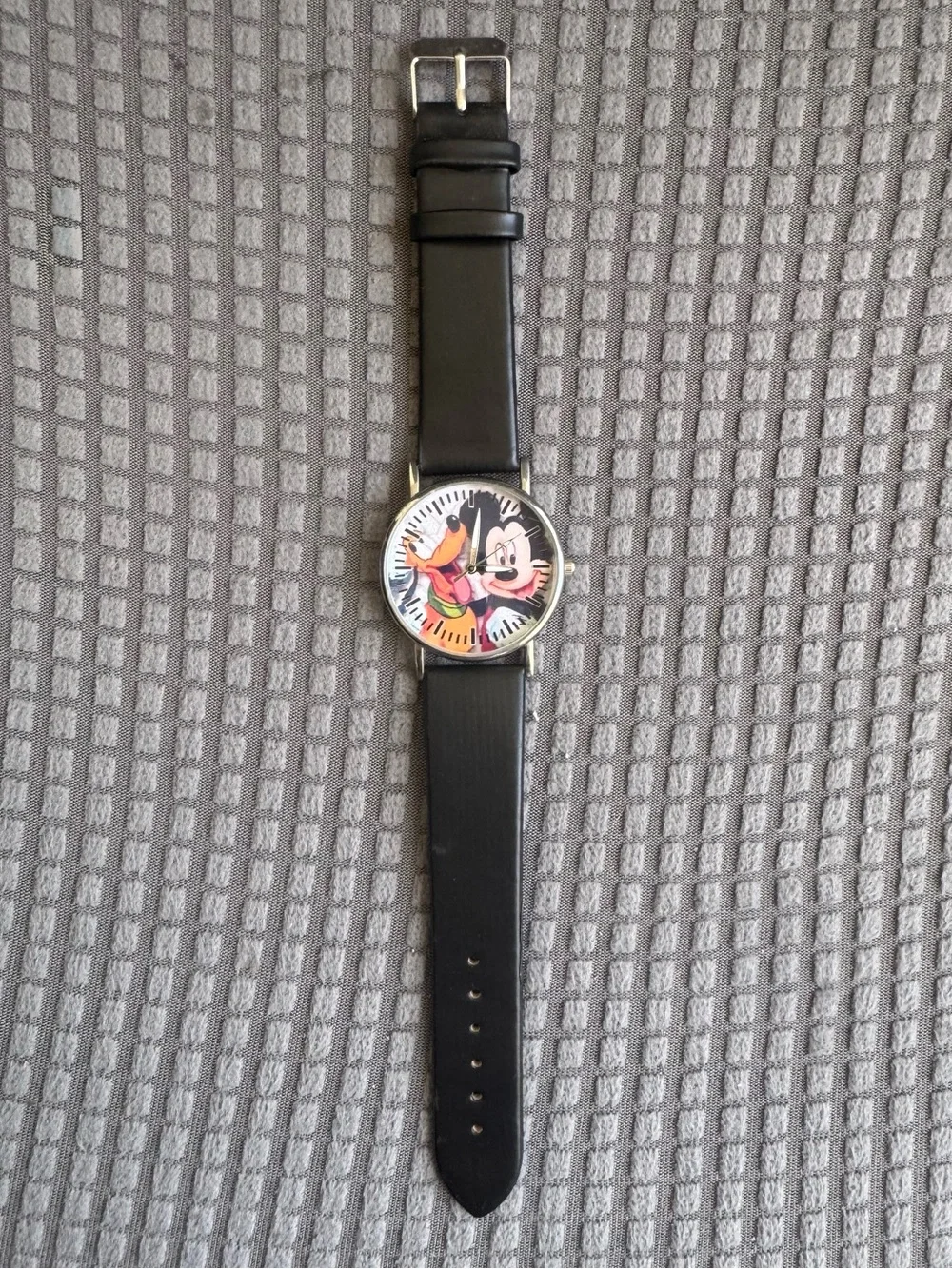Disney Mickey Mouse & Pluto watch